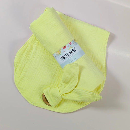 Newborn Baby Gift Hamper | 100% Muslin Cotton Essentials Set with Swaddle, Bibs, Burp Cloth & Teether | Baby Shower Gift Basket for Boys & Girls (Yellow)