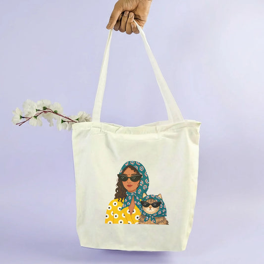 Canvas Tote Bag for Men & Women | 220 GSM Cotton, Premium Zipper, Coin Pouch| Cat Lady